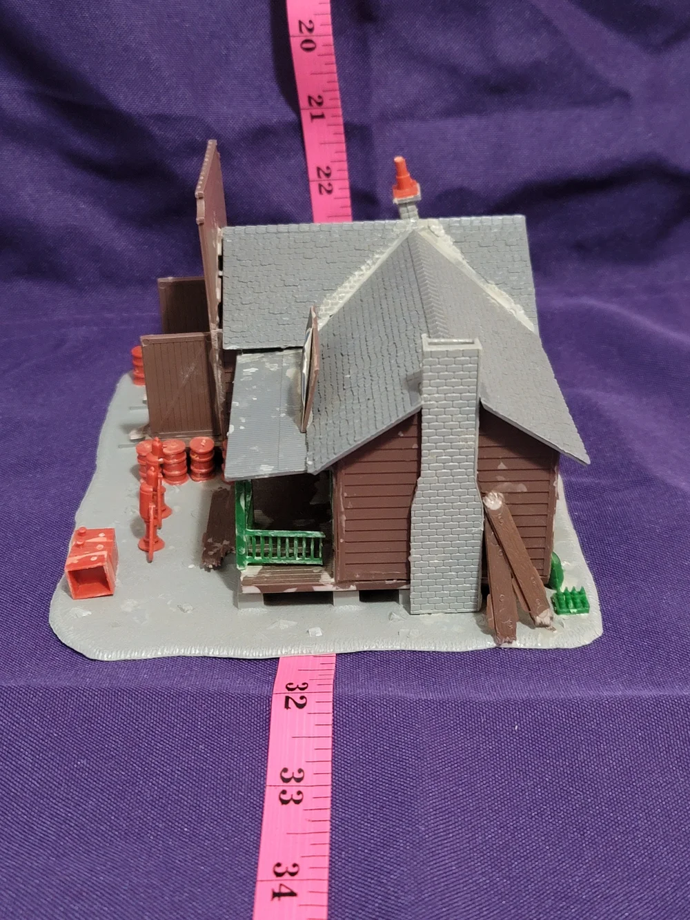 HO SCALE - TYCO - SPEEDY ANDREWS REPAIR SHOP BUILDING - MADE BY POLA IN GERMANY